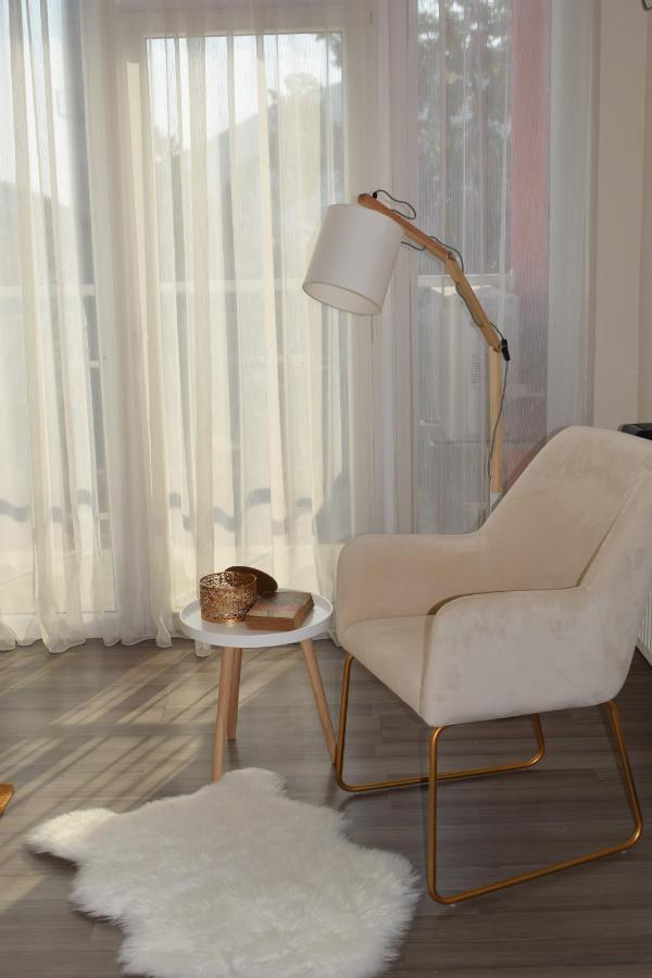 Sweet Residence Apartment Arad Bagian luar foto
